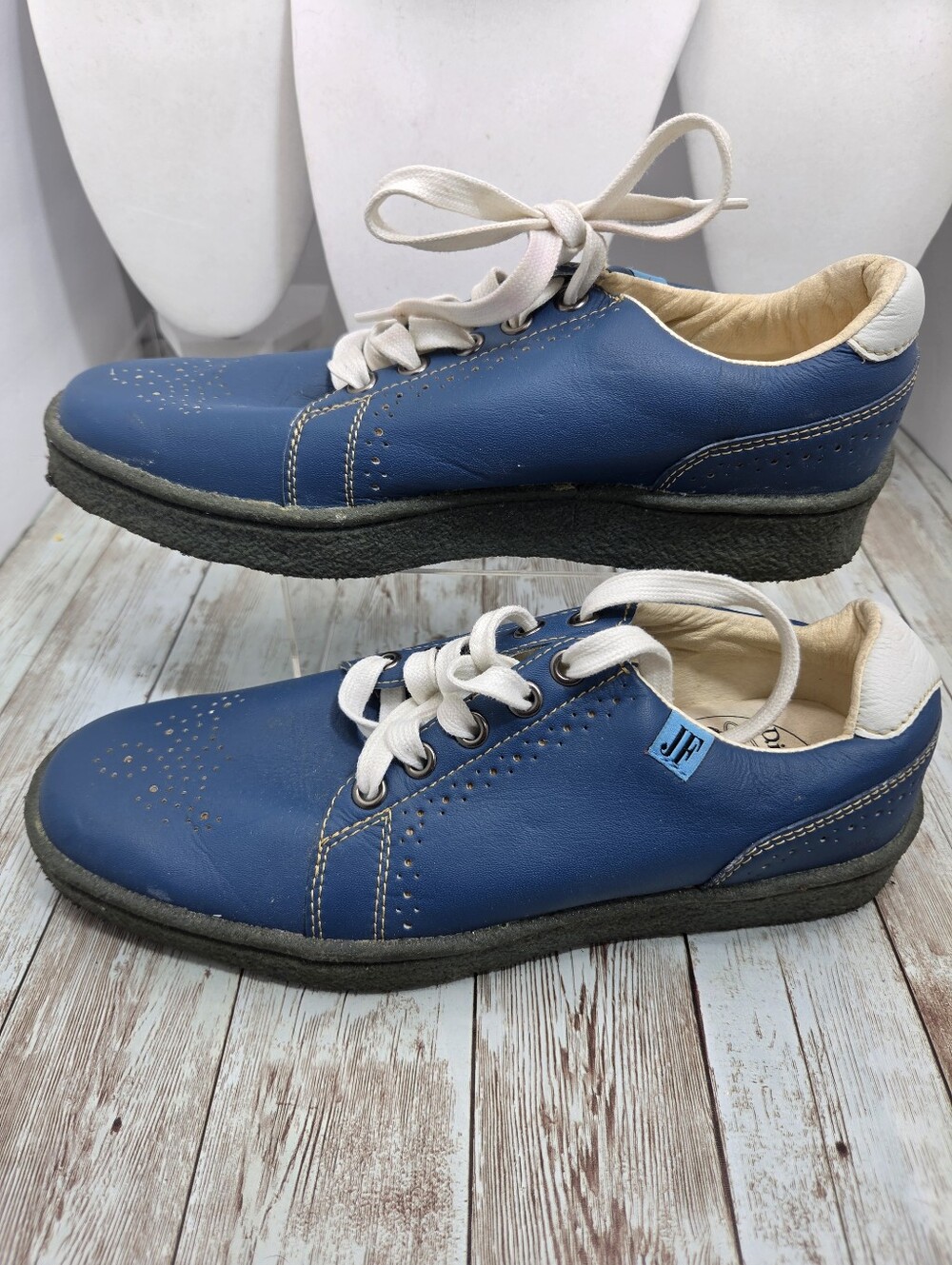 ✨ John Fluevog Disciples of Good Blue Leather Crepe Sole Shoes Size M5 ✨